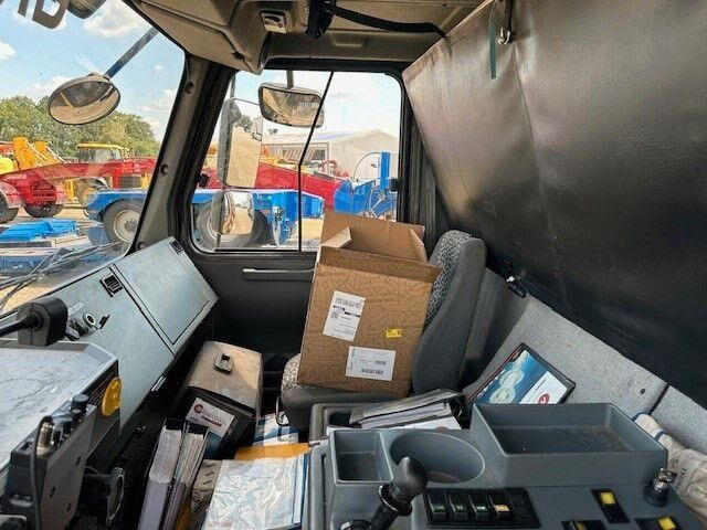 Grove GMK6300 KRAN 300/330 Tonnen - Tornkraana: pilt 5 Grove GMK6300 KRAN 300/330 Tonnen - Tornkraana: pilt 5