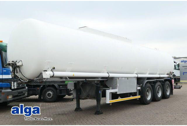 Kässbohrer STH 34/10-24/Tank 34.000 ltr./Unterbefüll./Pumpe - Tsistern poolhaagis: pilt 1 Kässbohrer STH 34/10-24/Tank 34.000 ltr./Unterbefüll./Pumpe - Tsistern poolhaagis: pilt 1
