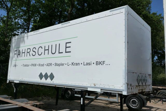Lübtheen WKO 715, Wechselkoffer, BDF, Rolltor - Konteinerveduk/ Tõstukiga veoauto: pilt 2 Lübtheen WKO 715, Wechselkoffer, BDF, Rolltor - Konteinerveduk/ Tõstukiga veoauto: pilt 2
