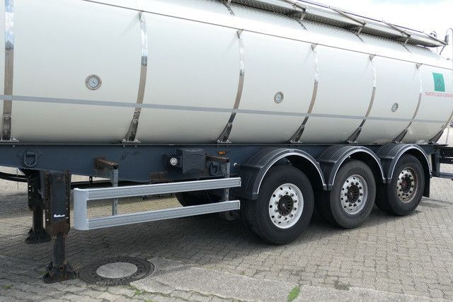 Menci SA 105/Lebensmittel Tank 32 cbm./12x auf Lager! - Tsistern poolhaagis: pilt 3 Menci SA 105/Lebensmittel Tank 32 cbm./12x auf Lager! - Tsistern poolhaagis: pilt 3