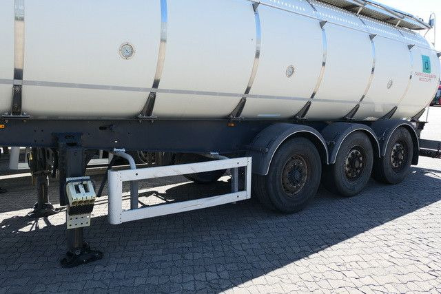 Menci SA 105/Lebensmittel Tank 32 cbm./Liftachse - Tsistern poolhaagis: pilt 5 Menci SA 105/Lebensmittel Tank 32 cbm./Liftachse - Tsistern poolhaagis: pilt 5