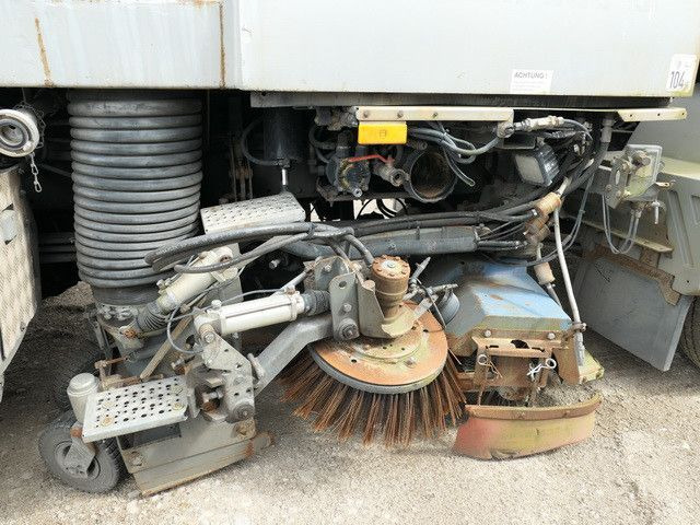 Mercedes-Benz 1018 KO atego 4x2, Bucher-Schörling, Klima - Tänavapühkimismasin: pilt 5 Mercedes-Benz 1018 KO atego 4x2, Bucher-Schörling, Klima - Tänavapühkimismasin: pilt 5