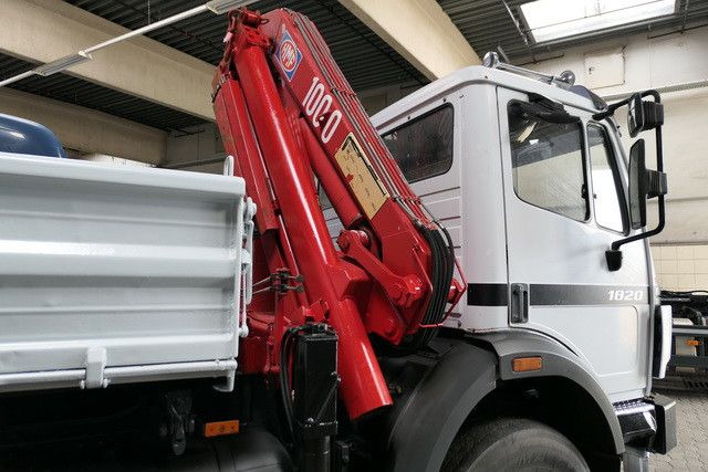 Mercedes-Benz 1820 AK 4x4, HMF 1003 K2, Allrad, AHK, Blattfed. - Kallurauto, Kraanaga veoauto: pilt 3 Mercedes-Benz 1820 AK 4x4, HMF 1003 K2, Allrad, AHK, Blattfed. - Kallurauto, Kraanaga veoauto: pilt 3