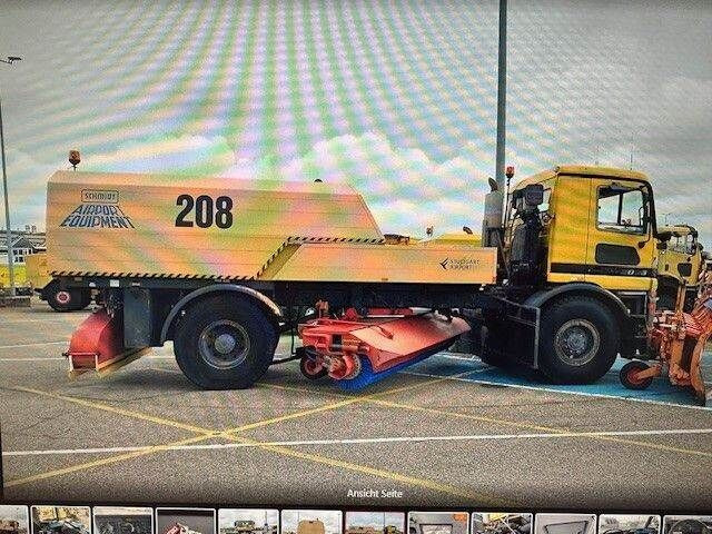 Mercedes-Benz 2035 AK Actros 4x4, Kehrmaschine Schmidt, Allrad - Lumekoristusmasina: pilt 2 Mercedes-Benz 2035 AK Actros 4x4, Kehrmaschine Schmidt, Allrad - Lumekoristusmasina: pilt 2