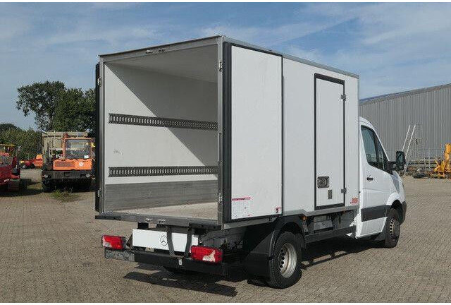 Mercedes-Benz 516 CDI Sprinter 4x2, Thermo King, Kiesling - Külmutiga veoauto: pilt 4 Mercedes-Benz 516 CDI Sprinter 4x2, Thermo King, Kiesling - Külmutiga veoauto: pilt 4