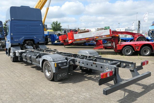 Mercedes-Benz 918 L Atego 4x2, Nebenantrieb, Standklima - Kabiinišassiiga veoauto: pilt 3 Mercedes-Benz 918 L Atego 4x2, Nebenantrieb, Standklima - Kabiinišassiiga veoauto: pilt 3