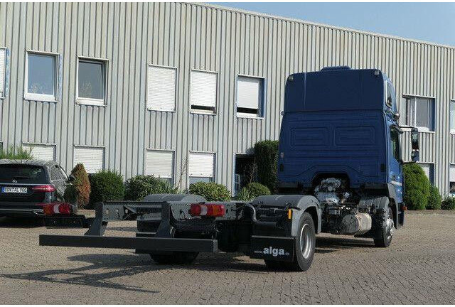 Mercedes-Benz 918 L Atego 4x2, Schlafliege, Klima,Nebenantrieb - Kabiinišassiiga veoauto: pilt 3 Mercedes-Benz 918 L Atego 4x2, Schlafliege, Klima,Nebenantrieb - Kabiinišassiiga veoauto: pilt 3