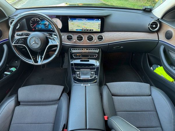 Mercedes-Benz E 300 de/AHK/Scheckheft/Winterräder - Universaal: pilt 5 Mercedes-Benz E 300 de/AHK/Scheckheft/Winterräder - Universaal: pilt 5