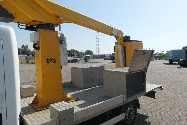 Nissan 32.12 4x2, 11m Arbeitshühe, Klima, 3x am Lager - Veoautolt tõusev platvorm, Tarbesõiduk: pilt 5 Nissan 32.12 4x2, 11m Arbeitshühe, Klima, 3x am Lager - Veoautolt tõusev platvorm, Tarbesõiduk: pilt 5