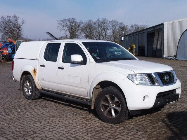 Nissan Navara 2.5 Tdi 4x4, DOKA, Pickup, Klima, AHK - Madelauto: pilt 3 Nissan Navara 2.5 Tdi 4x4, DOKA, Pickup, Klima, AHK - Madelauto: pilt 3