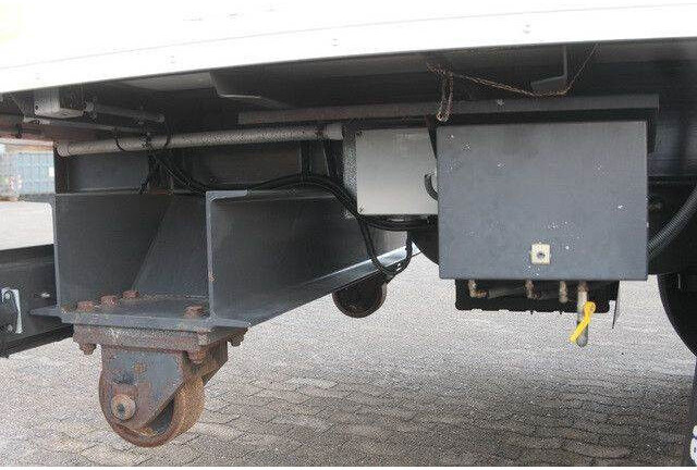 Sommer 2-Achser, elektr. Rolltor, BPW, 11.000mm lang - Furgoonpoolhaagis: pilt 5 Sommer 2-Achser, elektr. Rolltor, BPW, 11.000mm lang - Furgoonpoolhaagis: pilt 5
