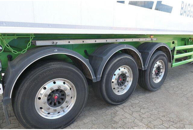 Kallur-poolhaagis Stas S300CX, Alu, 46m³, Cramaro, SAF, Lenkachse!: pilt 11 Kallur-poolhaagis Stas S300CX, Alu, 46m³, Cramaro, SAF, Lenkachse!: pilt 11