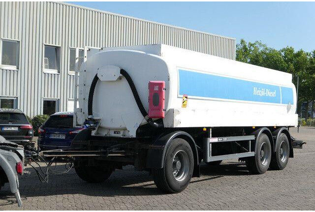 Tank Bunge TAA 22.5/3A3, 3 Kammern,Oben- und Untenbefüllung - Tsisternhaagis: pilt 4 Tank Bunge TAA 22.5/3A3, 3 Kammern,Oben- und Untenbefüllung - Tsisternhaagis: pilt 4