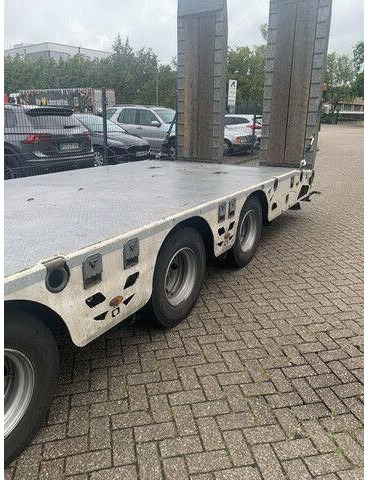 Vega 3-Achser, Hydr. Rampen, Verzinkt, Gelenkt - Madal platvormpoolhaagis: pilt 4 Vega 3-Achser, Hydr. Rampen, Verzinkt, Gelenkt - Madal platvormpoolhaagis: pilt 4