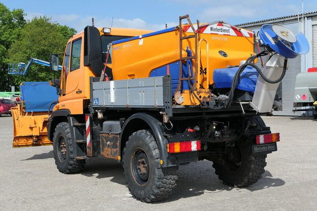 Unimog U 300 4x4, Schmidt, Streuer, Schild, Klima,27tkm - Veoauto: pilt 4 Unimog U 300 4x4, Schmidt, Streuer, Schild, Klima,27tkm - Veoauto: pilt 4