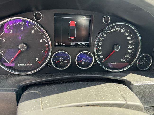 Volkswagen Touareg 3.2 V6/ GETRIEBESCHADEN /Motor läuft! - Maastur: pilt 5 Volkswagen Touareg 3.2 V6/ GETRIEBESCHADEN /Motor läuft! - Maastur: pilt 5
