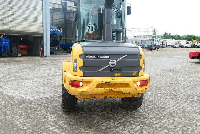 Volvo L30G, 4+1 Schaufel, Palettengabel, Hydr. S.W.S. - Rataslaadur: pilt 4 Volvo L30G, 4+1 Schaufel, Palettengabel, Hydr. S.W.S. - Rataslaadur: pilt 4