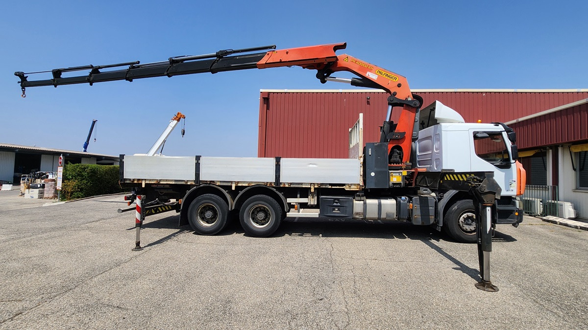 Renault Premium Lander 430 DXI - Forwarder: pilt 1 Renault Premium Lander 430 DXI - Forwarder: pilt 1