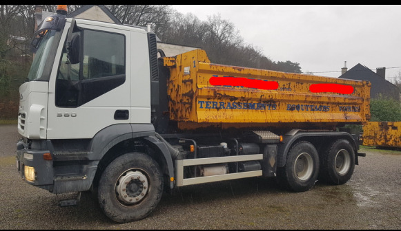 Camion porte container + container 11 m³ Iveco Trakker 380 - Konteinerveduk/ Tõstukiga veoauto: pilt 1 Camion porte container + container 11 m³ Iveco Trakker 380 - Konteinerveduk/ Tõstukiga veoauto: pilt 1