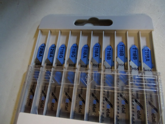 Coffret de 10 lames basic métal BOSCH T18A, T18B, T18G, Divers - Ehitusseade: pilt 2 Coffret de 10 lames basic métal BOSCH T18A, T18B, T18G, Divers - Ehitusseade: pilt 2