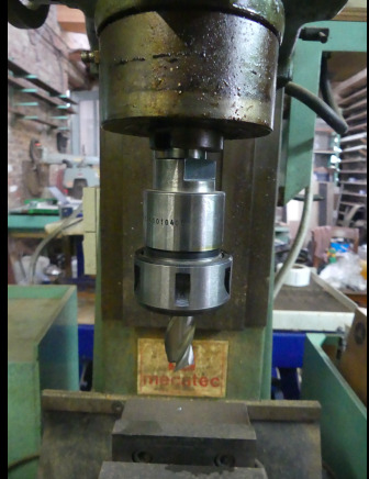 Fraiseuse avec meuble et accessoires Mecatec CTV-800 - Metallitöötlusmasin: pilt 4 Fraiseuse avec meuble et accessoires Mecatec CTV-800 - Metallitöötlusmasin: pilt 4