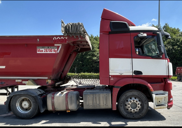 Tracteur routier 4x2 Mercedes Arocs 1845 LS (2014 - 699.681 km) - Muu seadmestik: pilt 3 Tracteur routier 4x2 Mercedes Arocs 1845 LS (2014 - 699.681 km) - Muu seadmestik: pilt 3