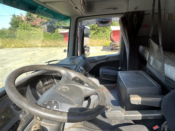 Tracteur routier 6x4 Mercedes Actros 3346 S (2012 - 786.405 km) - Muu seadmestik: pilt 5 Tracteur routier 6x4 Mercedes Actros 3346 S (2012 - 786.405 km) - Muu seadmestik: pilt 5