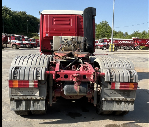 Tracteur routier 6x4 Mercedes Actros 3346 S (2012 - 786.405 km) - Muu seadmestik: pilt 4 Tracteur routier 6x4 Mercedes Actros 3346 S (2012 - 786.405 km) - Muu seadmestik: pilt 4