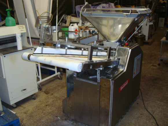 Peseuse diviseuse volumétrique  SUBAL PHC 130 - Pagariseade: pilt 1 Peseuse diviseuse volumétrique  SUBAL PHC 130 - Pagariseade: pilt 1