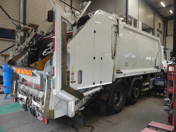 REF:01-BGF-8 - Camion poubelle DAF CF290FAG (2015-268.697 km) - Prügiauto: pilt 3 REF:01-BGF-8 - Camion poubelle DAF CF290FAG (2015-268.697 km) - Prügiauto: pilt 3