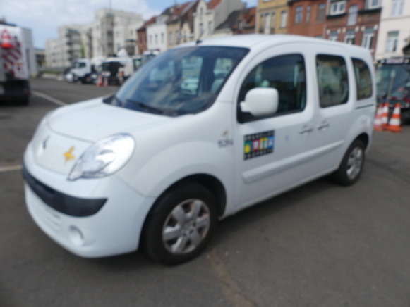 REF:15396 - Voiture Renault Kangoo 1.5 D (2011-85.809 km) - Maastur: pilt 1 REF:15396 - Voiture Renault Kangoo 1.5 D (2011-85.809 km) - Maastur: pilt 1