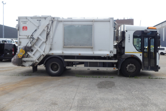 REF:5446 - Camion poubelle Renault Access (2013-192.146 km) - Prügiauto: pilt 4 REF:5446 - Camion poubelle Renault Access (2013-192.146 km) - Prügiauto: pilt 4