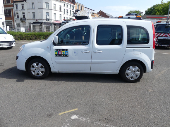 REF:62376 - Voiture Renault Kangoo 1.5 D (2011-42.514 km) - Maastur: pilt 4 REF:62376 - Voiture Renault Kangoo 1.5 D (2011-42.514 km) - Maastur: pilt 4