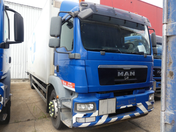 REF:8087 - Camion Fourgon MAN TGM - Kasti veoauto: pilt 1 REF:8087 - Camion Fourgon MAN TGM - Kasti veoauto: pilt 1