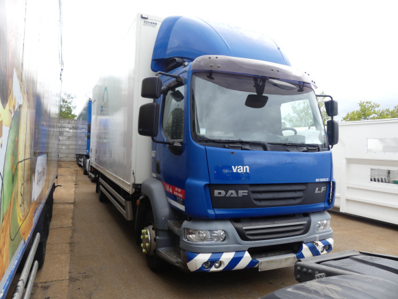 REF:8647 - Camion Fourgon DAF FA-LF55 (2011-110.163 km) - Kasti veoauto: pilt 2 REF:8647 - Camion Fourgon DAF FA-LF55 (2011-110.163 km) - Kasti veoauto: pilt 2