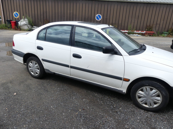 REF:DBB024 - Voiture Toyota Avensis (1998-172.549 km) - Auto: pilt 4 REF:DBB024 - Voiture Toyota Avensis (1998-172.549 km) - Auto: pilt 4