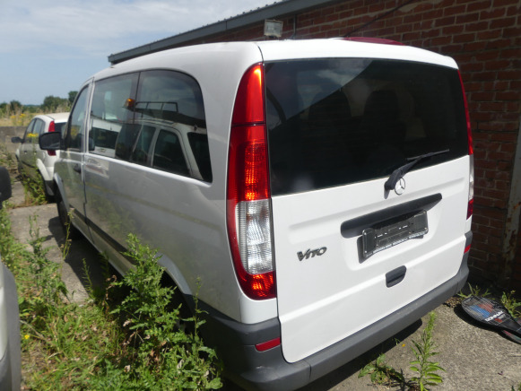 REF:Immatriculé sous : 1-CWZ-976 - Voiture Mercedes-Benz Vito - Mikrobuss: pilt 4 REF:Immatriculé sous : 1-CWZ-976 - Voiture Mercedes-Benz Vito - Mikrobuss: pilt 4