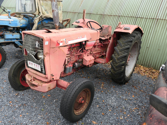Tracteur agricole International Harvester (VIN:NT362374) - Traktor: pilt 1 Tracteur agricole International Harvester (VIN:NT362374) - Traktor: pilt 1