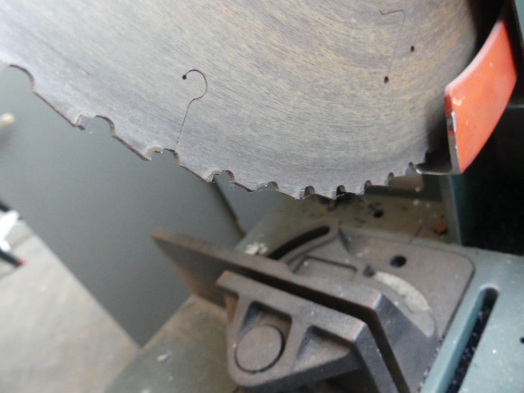 Tronçonneuse métaux Tenshi 51302 - Metallitöötlusmasin: pilt 3 Tronçonneuse métaux Tenshi 51302 - Metallitöötlusmasin: pilt 3