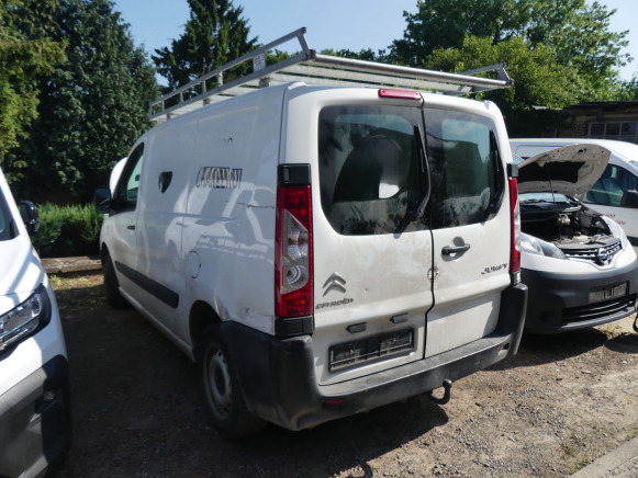 Voiture Citroen Jumpy 2015 - Väike kaubik: pilt 4 Voiture Citroen Jumpy 2015 - Väike kaubik: pilt 4