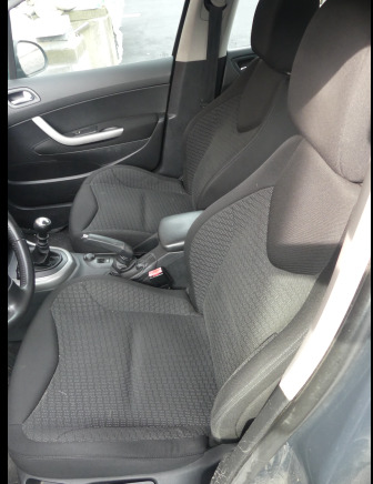 Voiture Peugeot 308 (2010-194.623 km) - Auto: pilt 4 Voiture Peugeot 308 (2010-194.623 km) - Auto: pilt 4