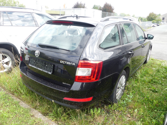 Voiture break Skoda Octavia Combi (2015-167.000 km) - Auto: pilt 3 Voiture break Skoda Octavia Combi (2015-167.000 km) - Auto: pilt 3