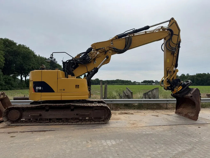 Caterpillar 321D Engcon Gripper 2011 3 Buckets! - Lintekskavaator: pilt 4 Caterpillar 321D Engcon Gripper 2011 3 Buckets! - Lintekskavaator: pilt 4