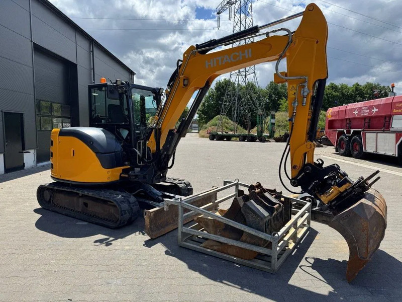 Hitachi ZX65USB Engcon FULL SPEC MACHINE !! DC 2 Gripper TOP CONDITION ! - Lintekskavaator: pilt 5 Hitachi ZX65USB Engcon FULL SPEC MACHINE !! DC 2 Gripper TOP CONDITION ! - Lintekskavaator: pilt 5