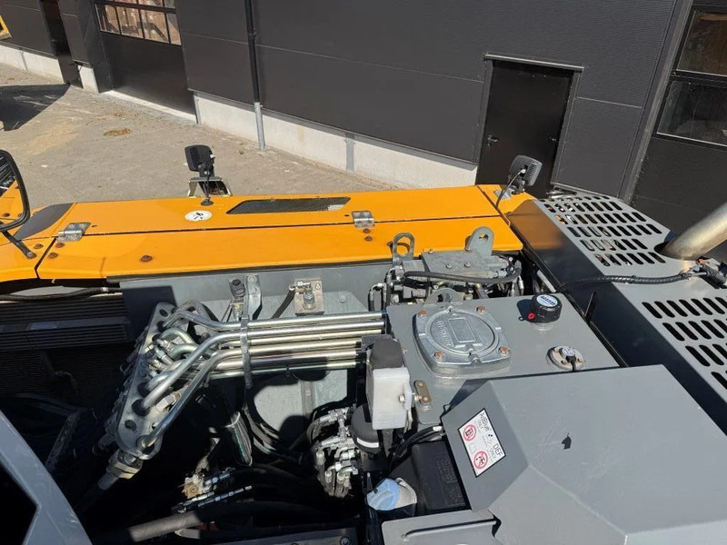 Liebherr A914 2018 8950 uur NL Machine liising Liebherr A914 2018 8950 uur NL Machine: pilt 17