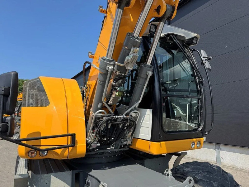 Ratastel ekskavaator Liebherr A914 2019 7300 uur !! NL MACHINE !!: pilt 13
