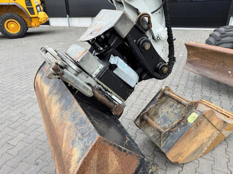 Ratastel ekskavaator Takeuchi TB295W BJ 2021 3500 uur Compacttilt Draaikantelstuk met Gripper !: pilt 18