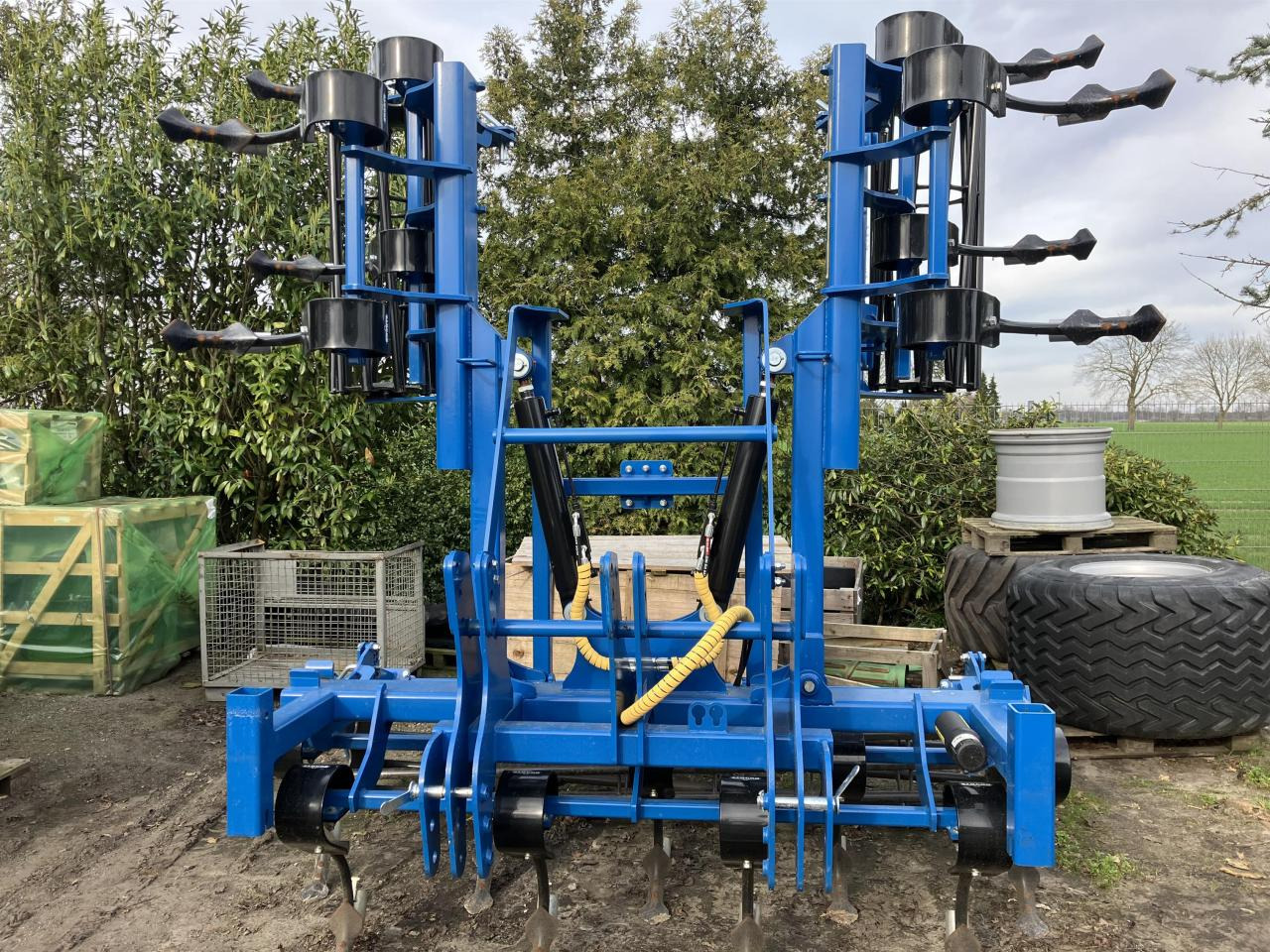 Agripol 4,8m mit Walze - Segupihusti: pilt 1 Agripol 4,8m mit Walze - Segupihusti: pilt 1