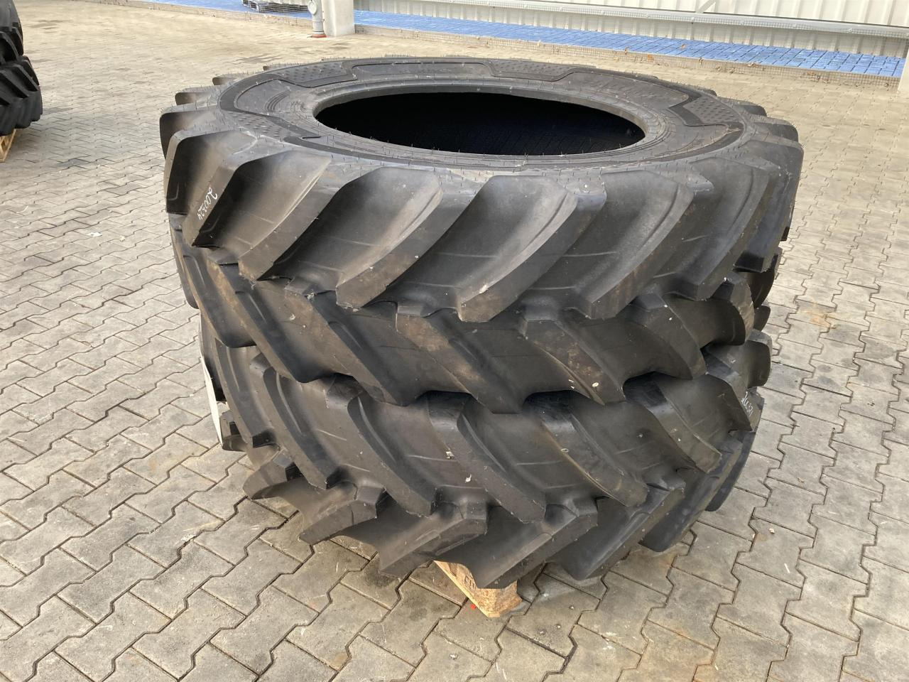 Alliance 460/85R34 - Rehv - Põllutööseade: pilt 1 Alliance 460/85R34 - Rehv - Põllutööseade: pilt 1
