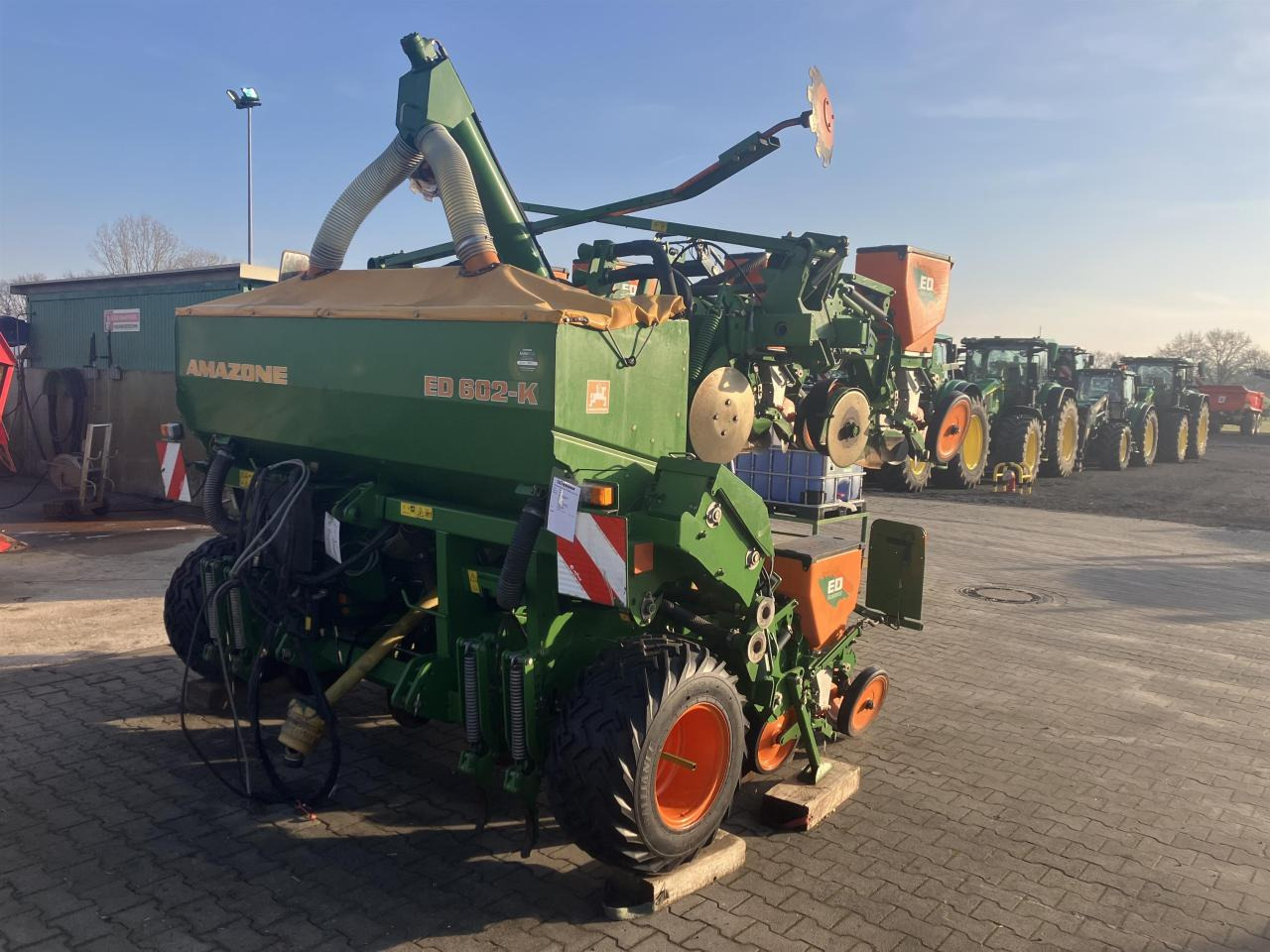 Amazone ED602K Contour Profi - Täppiskülvimasin: pilt 1 Amazone ED602K Contour Profi - Täppiskülvimasin: pilt 1